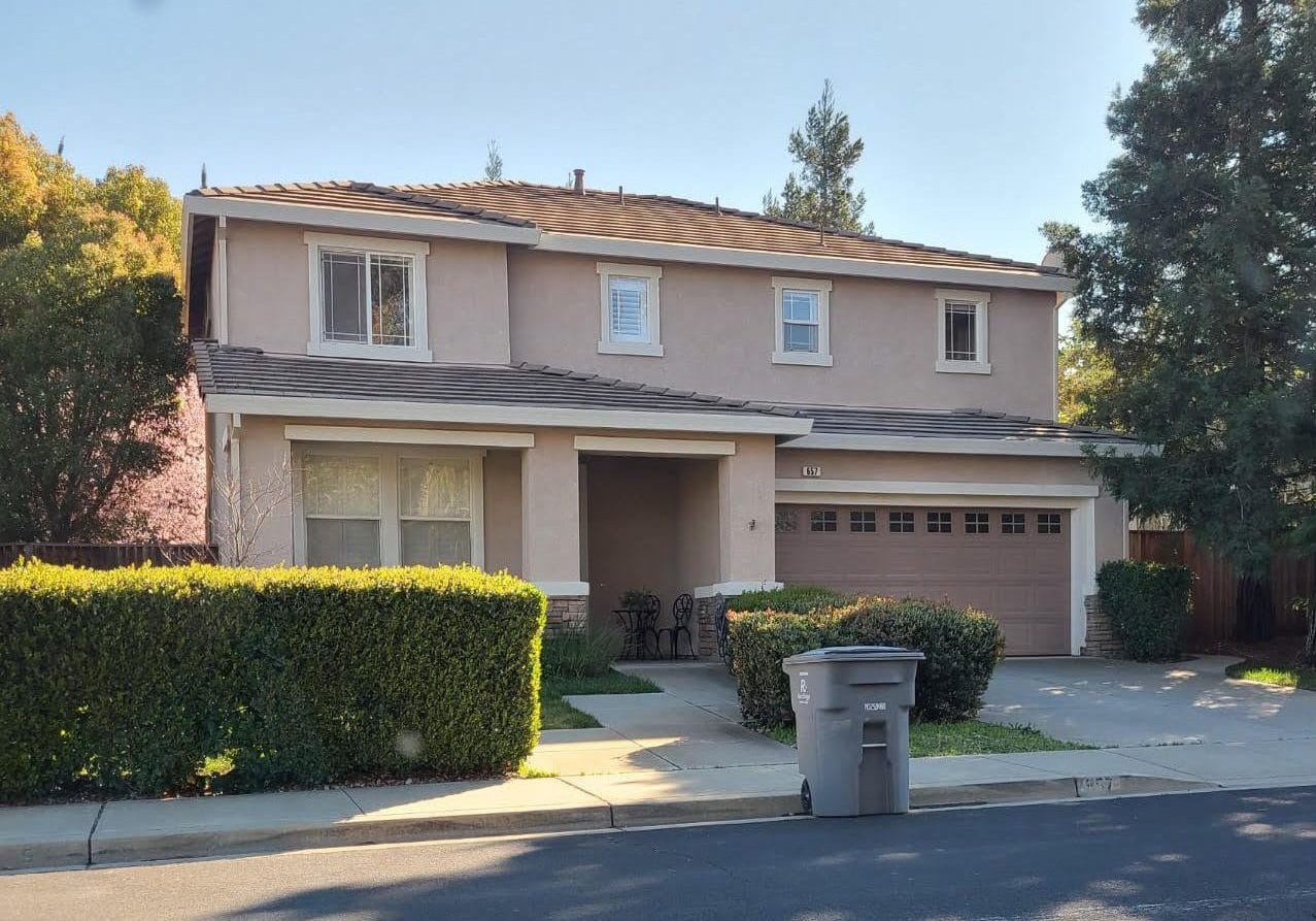 roof maintenance gutter cleaning metal panel metal paneling standing seem metal roof replacement concrete tile roof replacement composition asphalt shingle comp shingle roof replacement new roof re-roof roofing contractor roofing company roof leak roofer reroof Vacaville Fairfield Suisun Benicia Vallejo Rio Vista Concord Dixon Davis Woodland local roofer roof leak roof maintenance roof repair