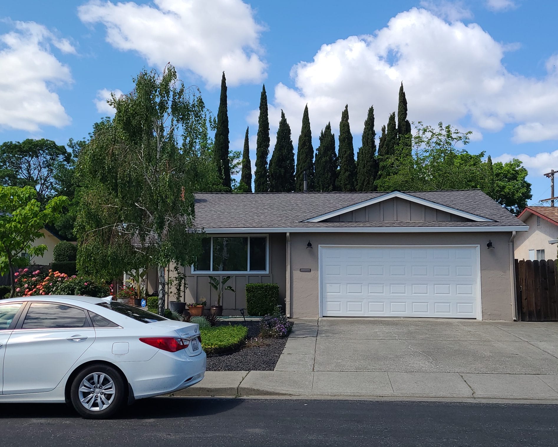 roof maintenance gutter cleaning metal panel metal paneling standing seem metal roof replacement concrete tile roof replacement composition asphalt shingle comp shingle roof replacement new roof re-roof roofing contractor roofing company roof leak roofer reroof Vacaville Fairfield Suisun Benicia Vallejo Rio Vista Concord Dixon Davis Woodland local roofer roof leak roof maintenance roof repair