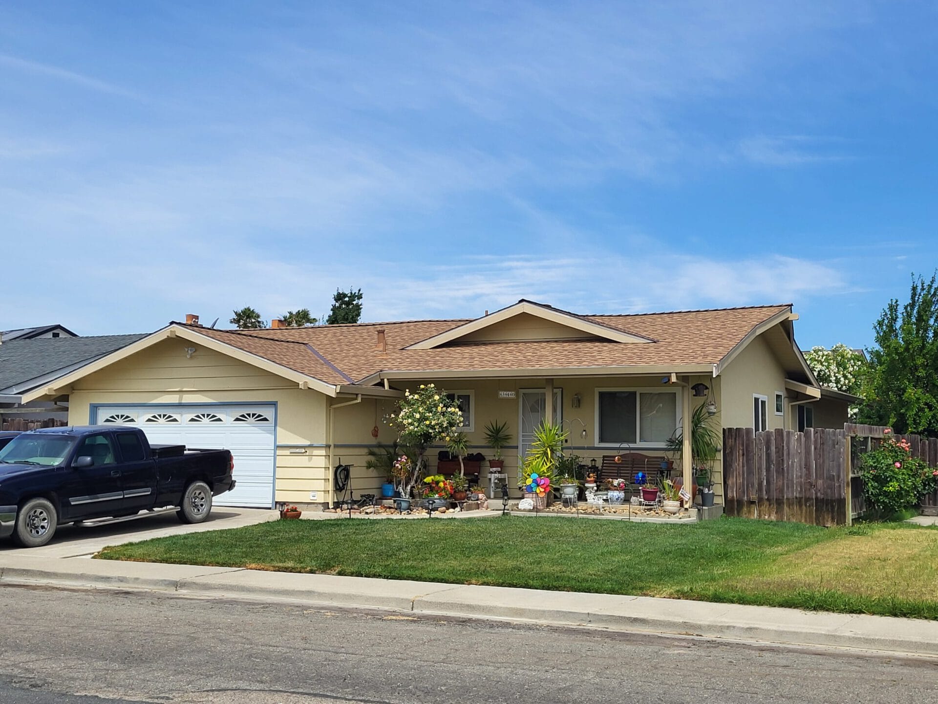 roof maintenance gutter cleaning metal panel metal paneling standing seem metal roof replacement concrete tile roof replacement composition asphalt shingle comp shingle roof replacement new roof re-roof roofing contractor roofing company roof leak roofer reroof Vacaville Fairfield Suisun Benicia Vallejo Rio Vista Concord Dixon Davis Woodland local roofer roof leak roof maintenance roof repair licensed roofer licensed contractor emergency roofing